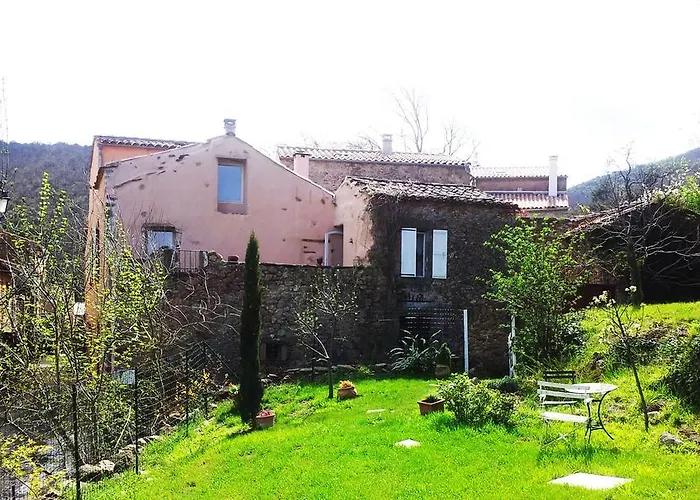 Le Clos De La Source Bed & Breakfast *